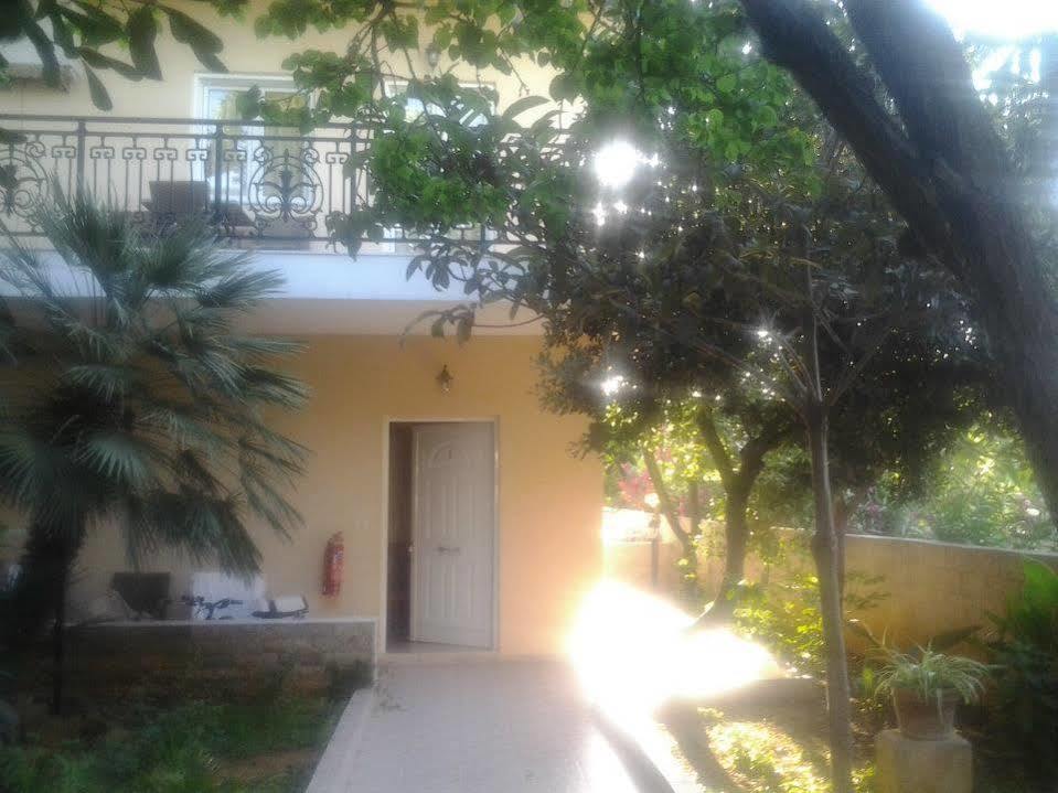 Aparthotel Okeanis II Kato Daratso Esterno foto